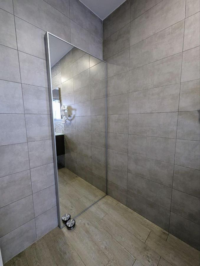 M-Odern Apartment Севиля Екстериор снимка